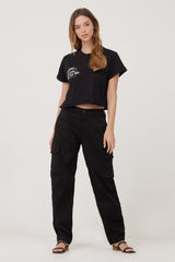 Dee Relaxed Fit Tapered In Black Pencil